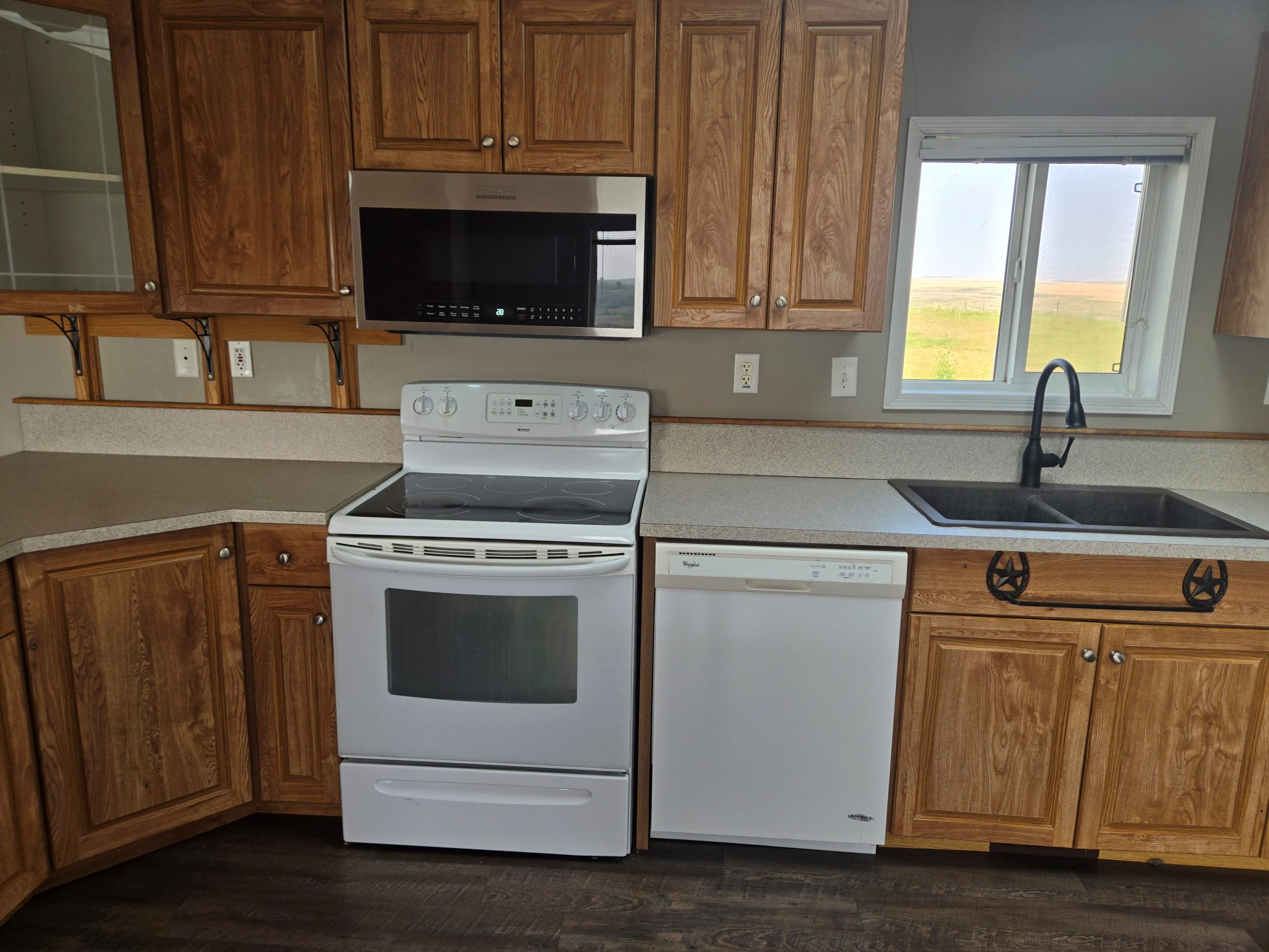 USED 2008 KITCHEN2