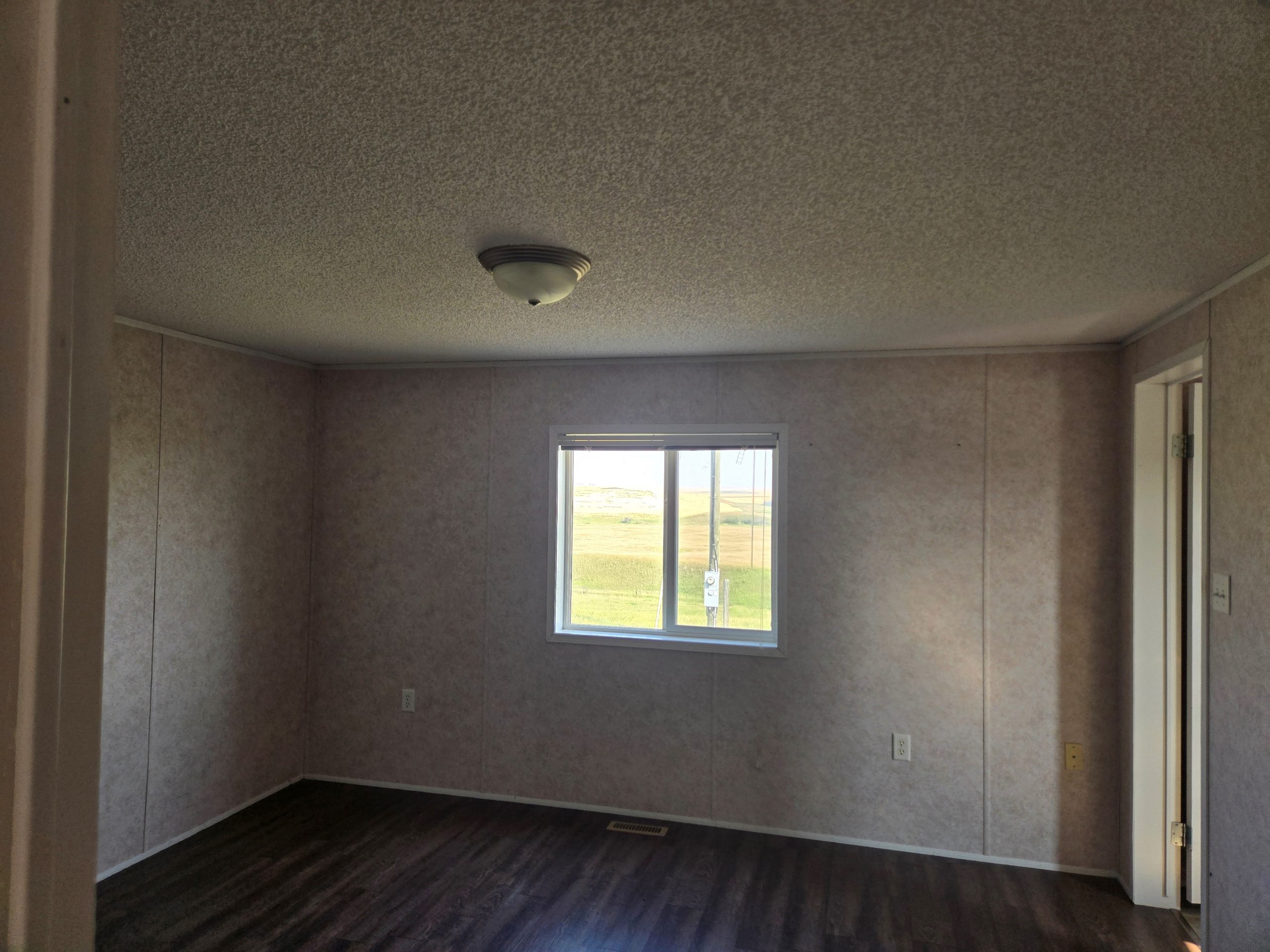 USED 2008 MASTER BEDROOM