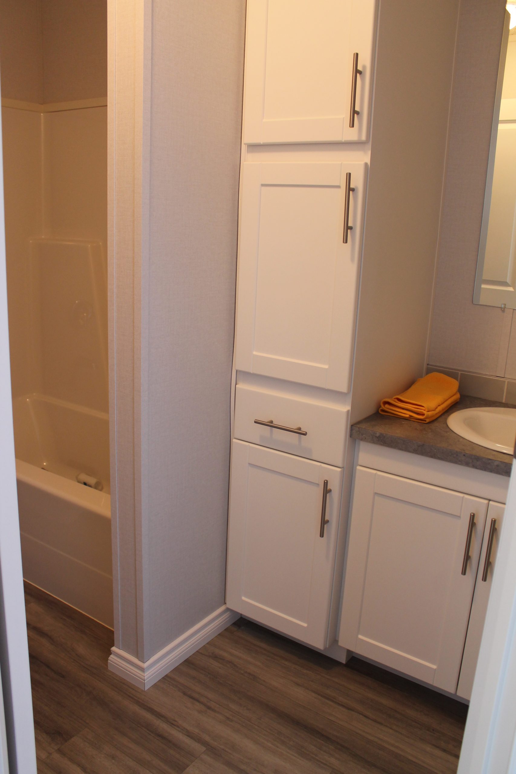 SHOWHOME #6 Wash Area